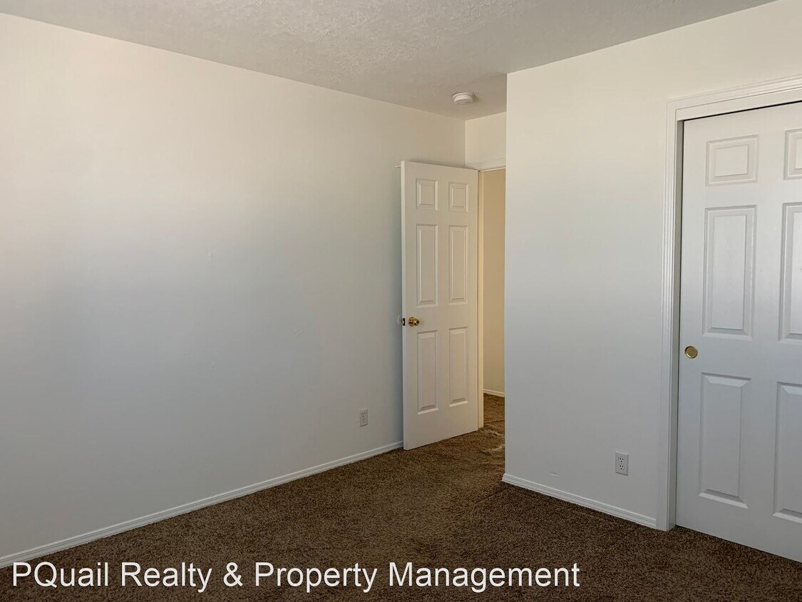 Building Photo - 3 br, 2 bath House - 4025 Montreal Loop NE