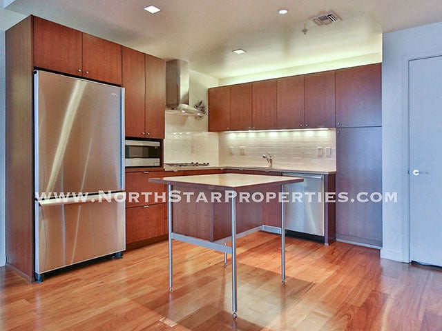 Building Photo - Beautiful Meriweather Condo with Spectacular Views