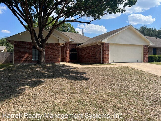 Building Photo - 3 br, 2 bath House - 1808 Ramada Drive