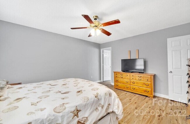 Foto del edificio - 1411 Dove Landing Rd