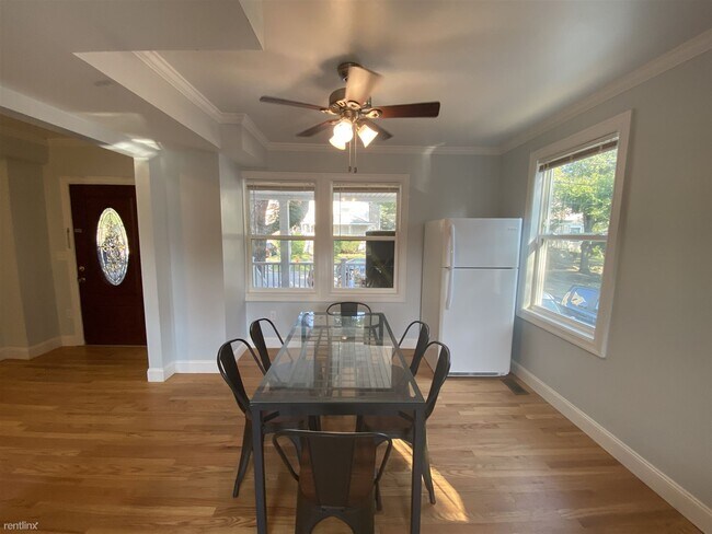 Building Photo - 8 br, 5.5 bath House - 508 Elm St