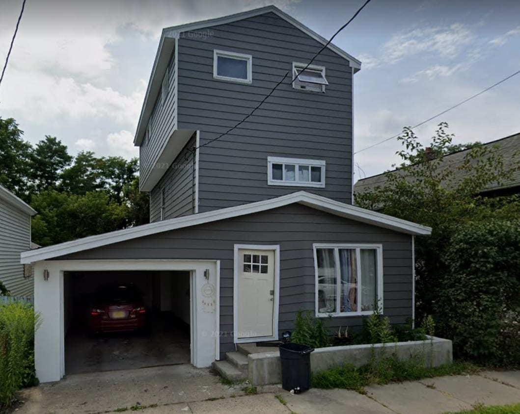 Primary Photo - 1346 10th Ave