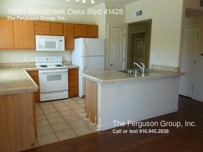 Building Photo - 10001 Woodcreek Oaks Blvd