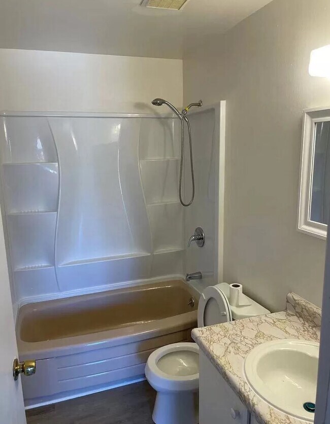 Bath Room - 940 N 103rd St