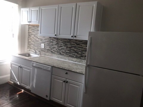 Building Photo - 4732 Bridge Ave