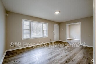 Building Photo - 5911 E 100 Terrace