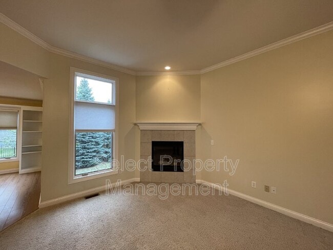 Building Photo - 12922 Bordeaux Pl