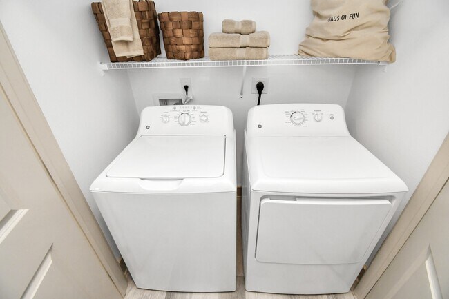 Foto del edificio - 2020 Grandway Dr