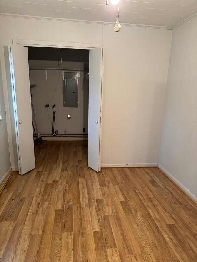 Foto del edificio - 551 E 17th St