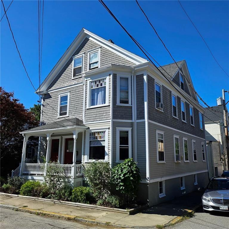 44 Charles St Unit 1, Newport, RI 02840 Room for Rent in Newport, RI