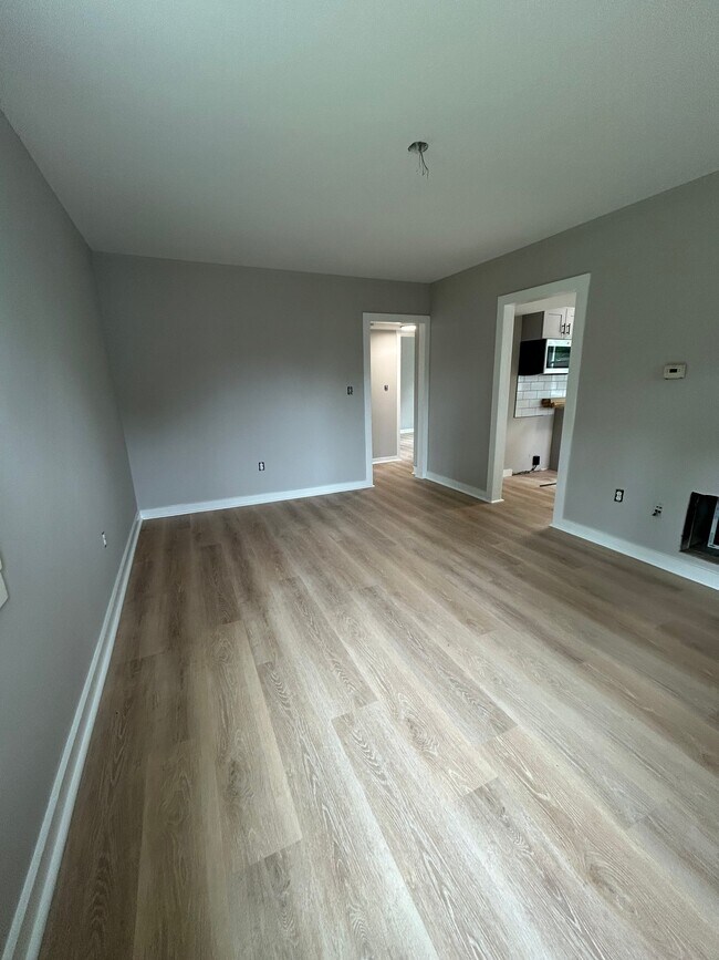 Foto del edificio - 5521 Schumacher Dr