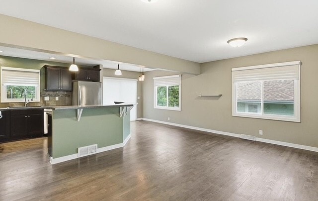 Foto del edificio - 7529 Grover St