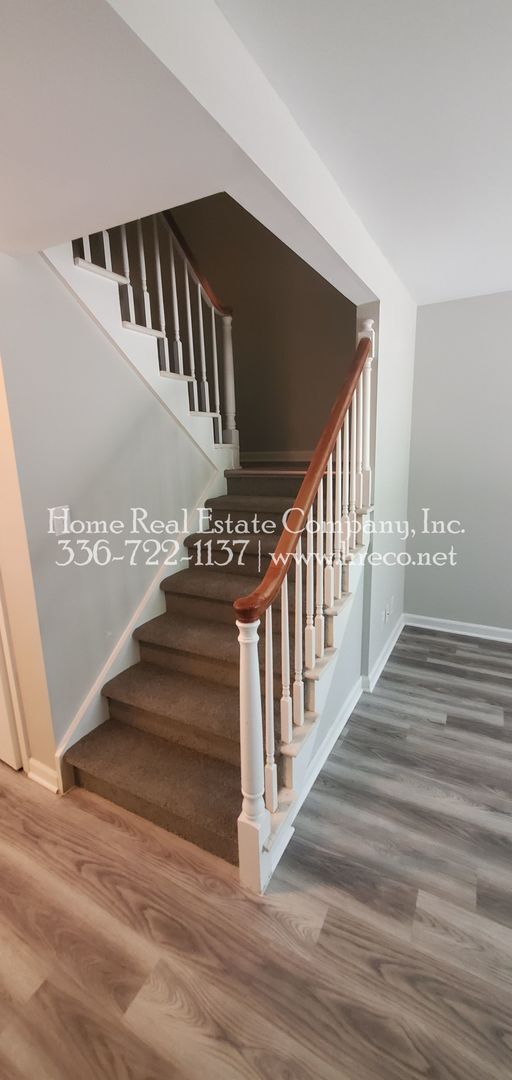 Building Photo - 1449 Brookwood Dr