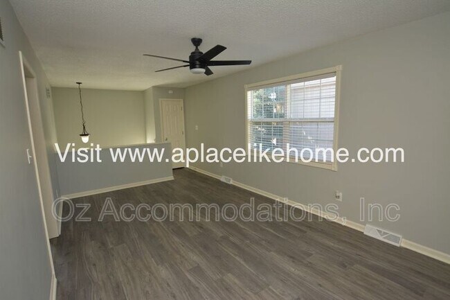 Building Photo - 8728 N Hull Ave