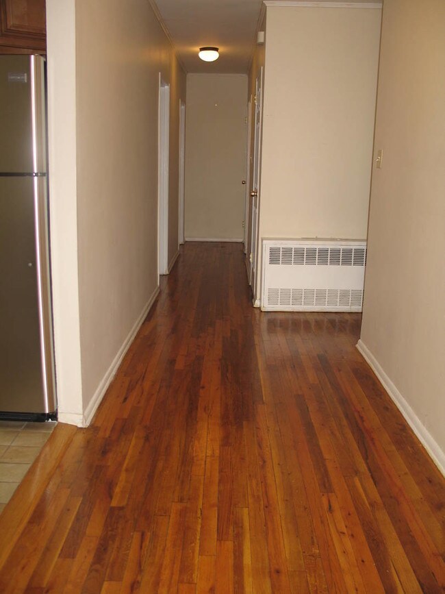 Foto del edificio - 5737 Mosholu Ave