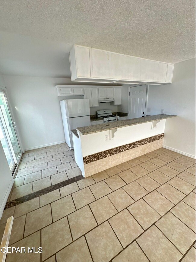 Building Photo - 2509 Red Sails Dr