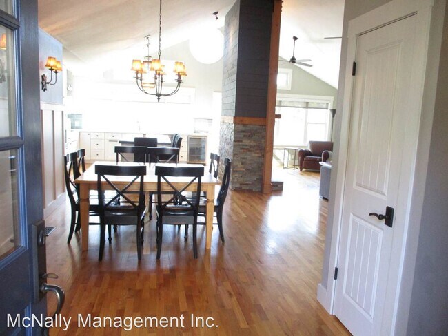 Foto del edificio - 3 br, 2 bath House - 3021 115th Ave NW