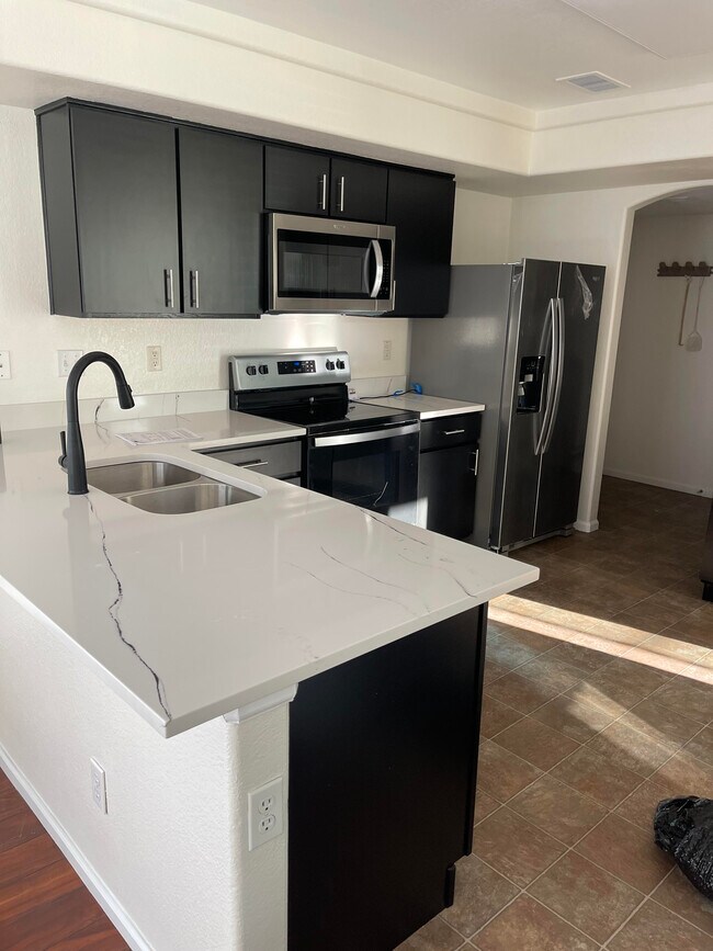 Foto del edificio - 20895 E 47th Ave