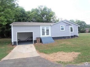 Building Photo - 1722 Kings Rd