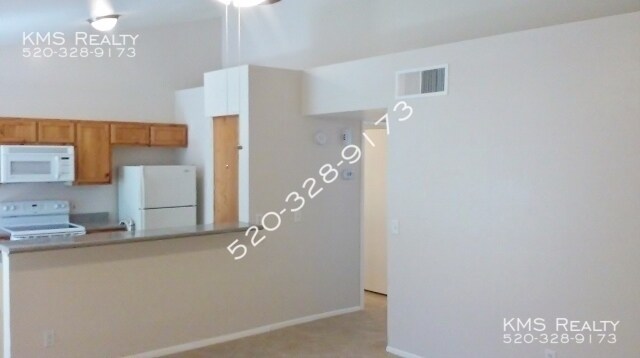 Building Photo - 5654 S Wood Crest Dr