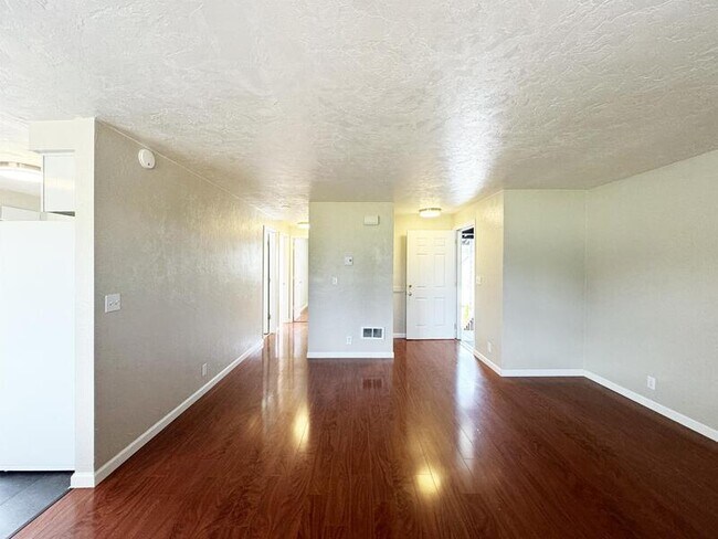 Foto del edificio - 5495 A St