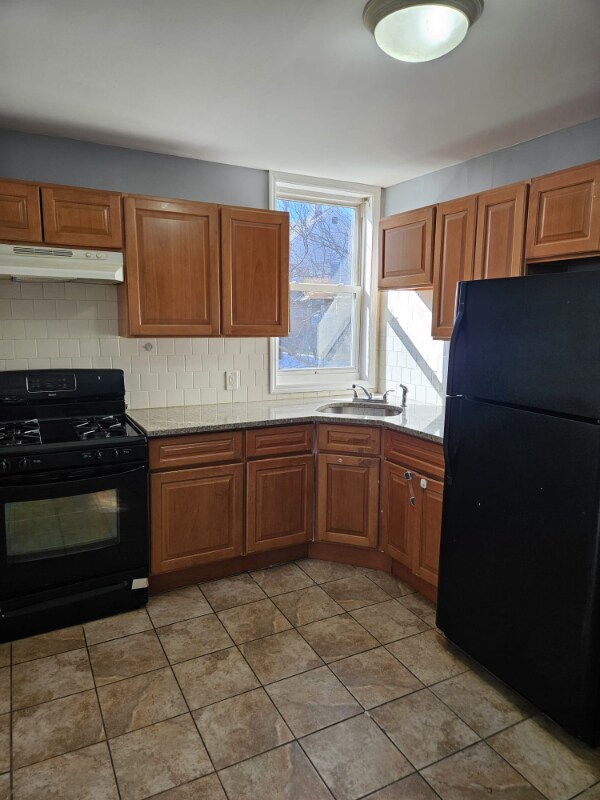 16 Amity St Unit 1, Paterson, NJ 07522 Room for Rent in Paterson, NJ