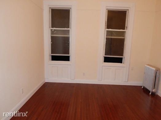 Building Photo - 152 Norwood Ave