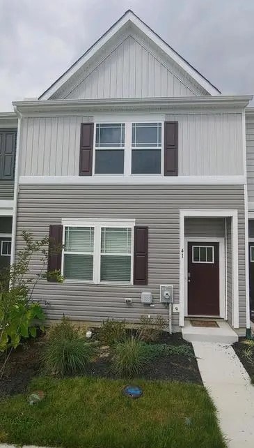 Building Photo - 41 Capricorn