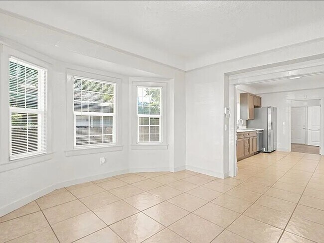 Foto del edificio - 3123 San Rafael Ct