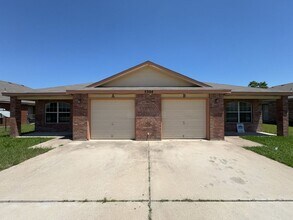 Building Photo - 5304 Lauren Lea Dr