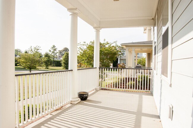 Building Photo - Single Family Home in Portsmouth