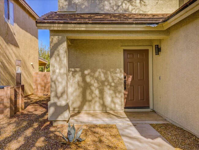 Foto del edificio - ** WOW $500.00 OFF FIRST FULL MONTHS RENT ...