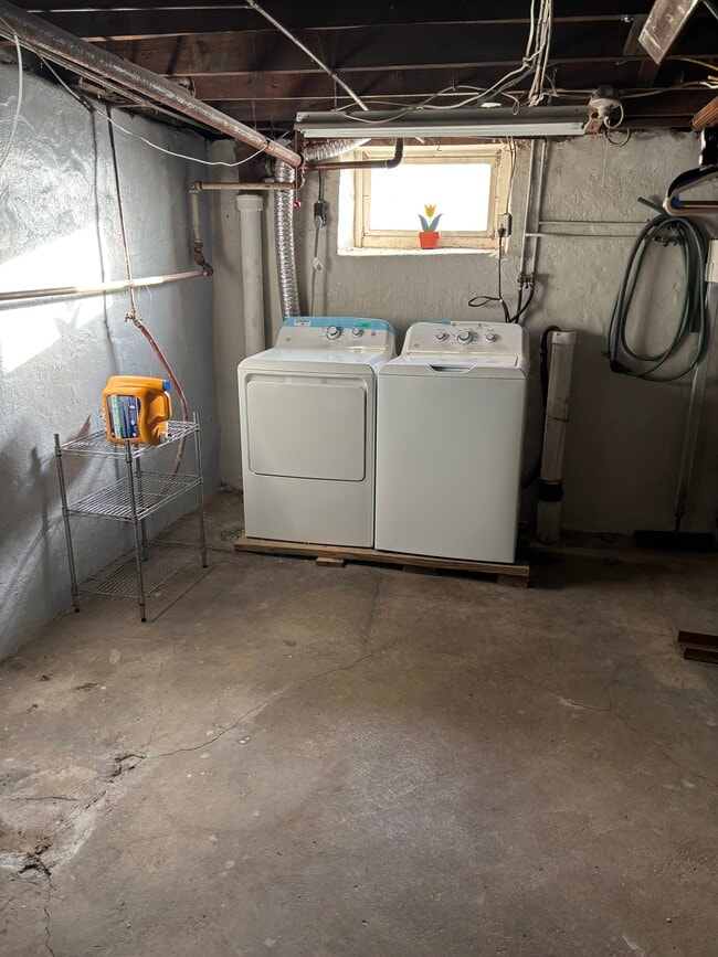 Foto del edificio - 134 E Main St