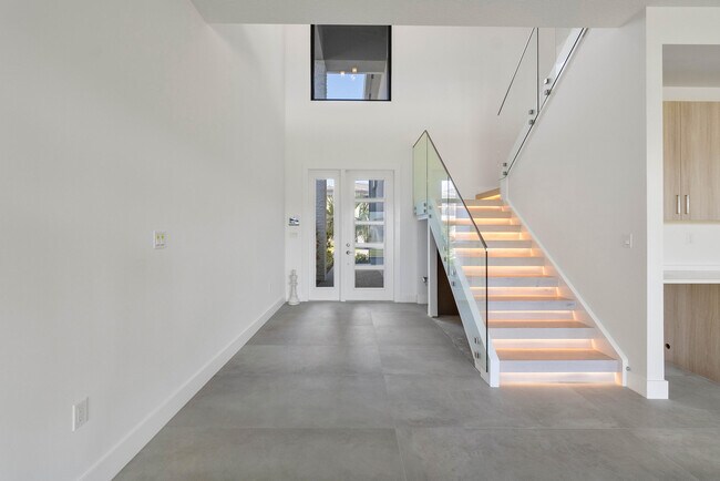 Building Photo - 8568 Crystal Downs Ave