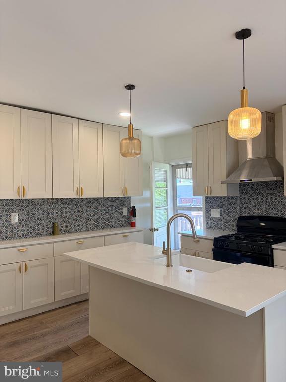 Foto del edificio - 60 W Broadway Ave