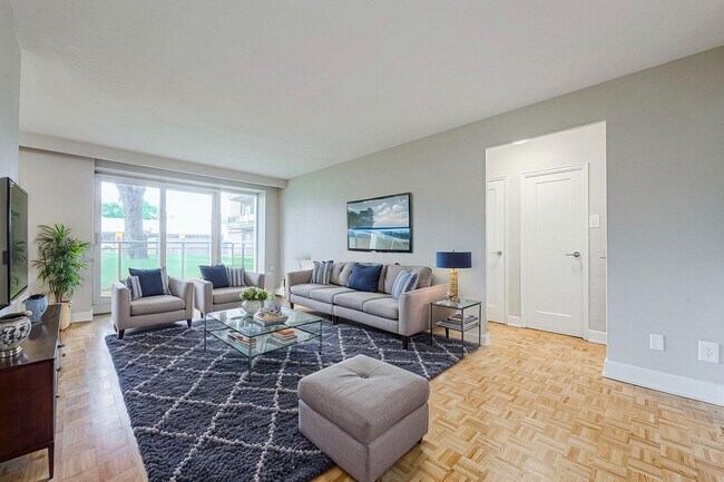 Photo du bâtiment - Lakewood Apartments II