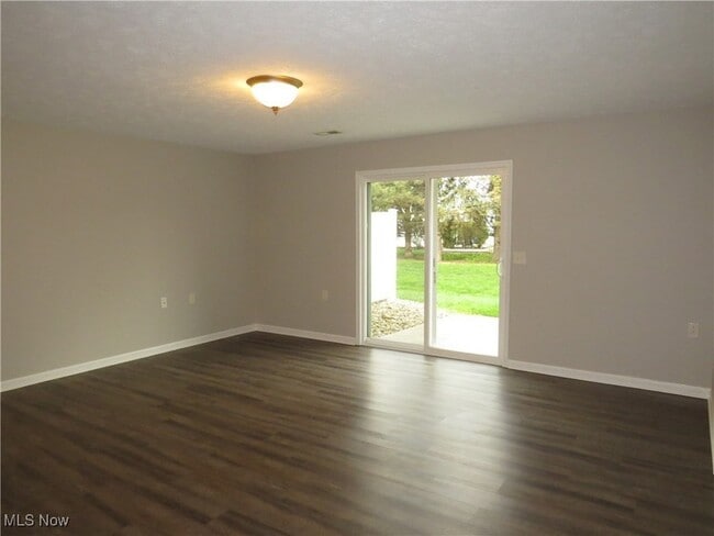 Building Photo - 1751 Blase Nemeth Rd