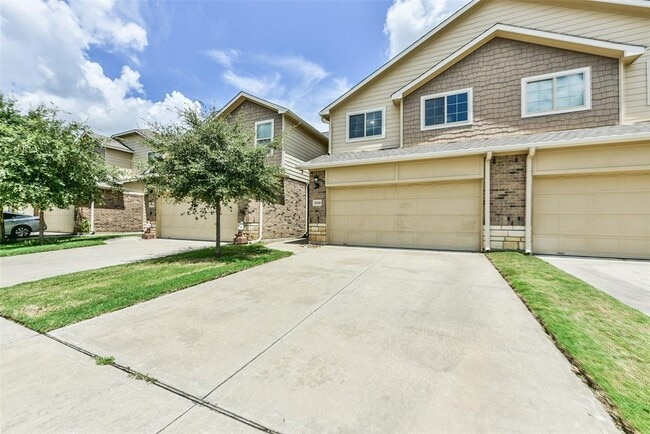 Building Photo - 17028 Wilthorne Gardens Ct
