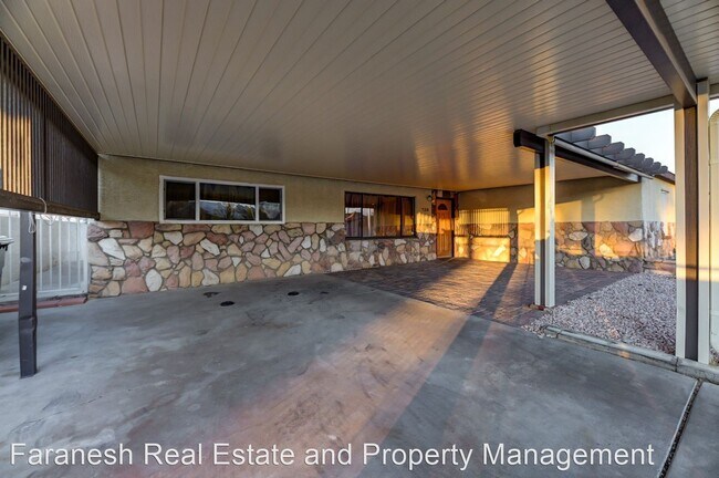 Foto del edificio - 3 br, 1 bath House - 136 Fir Street