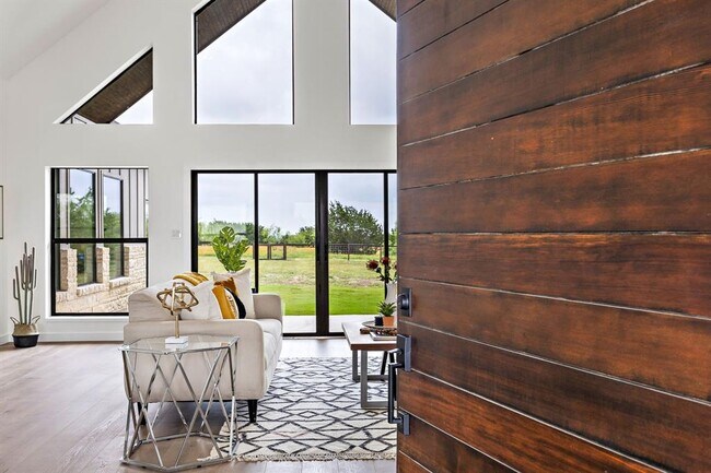 Foto del edificio - 251 Gatlin Ranch Rd