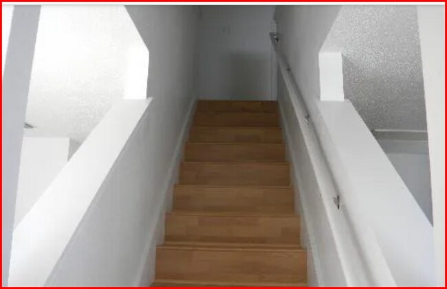 Foto del edificio - 6106 Candletree