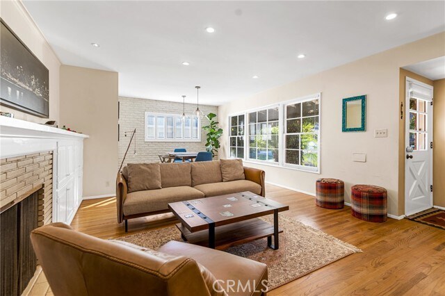 Foto del edificio - 406 Wenham Rd