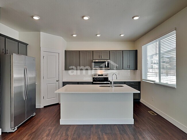 Building Photo - 3994 Wyedale Way