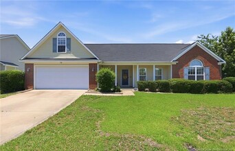 Building Photo - 136 Bennington Dr