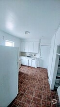 Building Photo - 550 Alfred Ave
