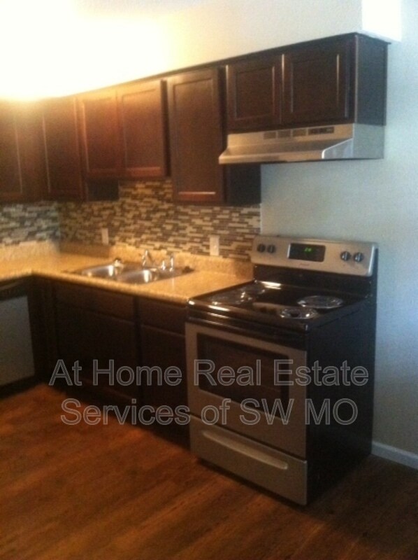 Foto principal - 1400 S Campbell Ave