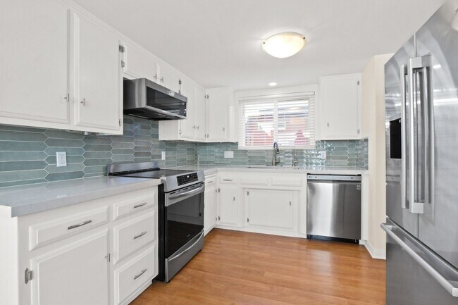 Foto del edificio - Spanish Style Single Family Home in Coastal San Pedro!