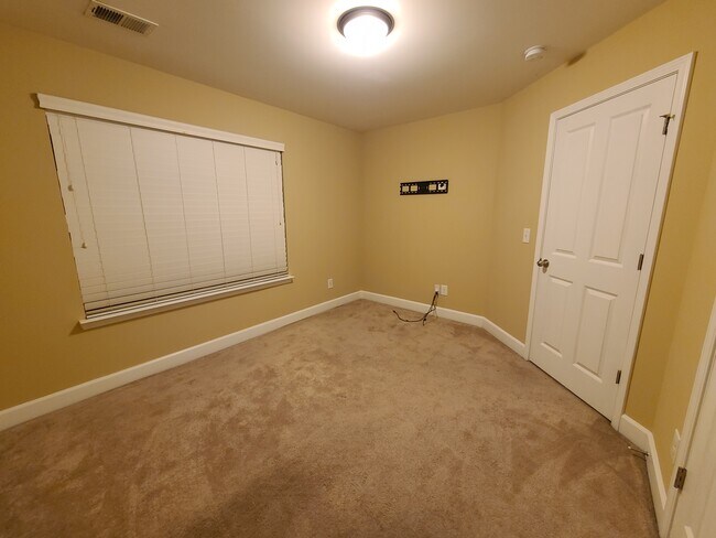 Foto del edificio - 5310 Missionary Way