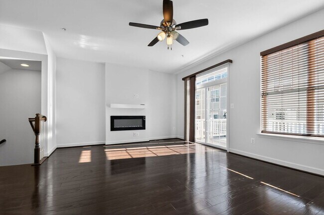 Foto del edificio - 7419 Wood Mdw Wy