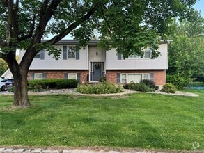 Building Photo - 33 Lake Nanuet Dr